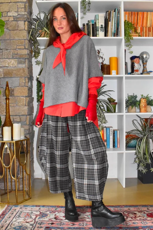 Patrick Plaid Brushed Cotton 7/8 Barrel Pant Grey